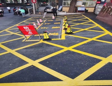 河北河北厂区划线，园区停车场划线，车库标识标线
